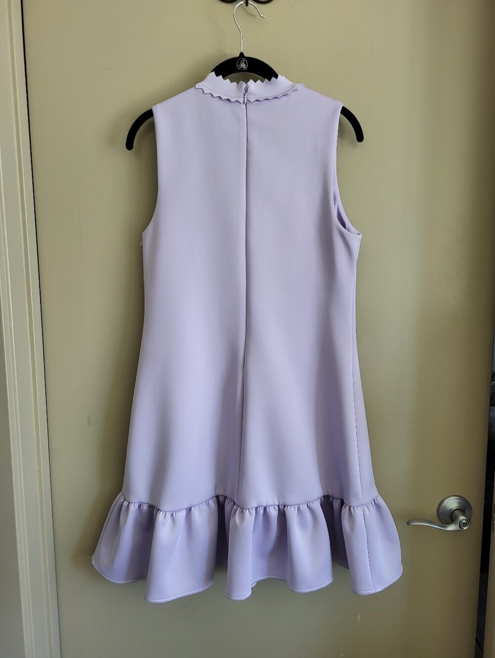 Betsey Johnson Lilac Tie-Neck Shift Dress | Ruffle Hem | Fully Lined | Size 6 - Picture 5 of 8